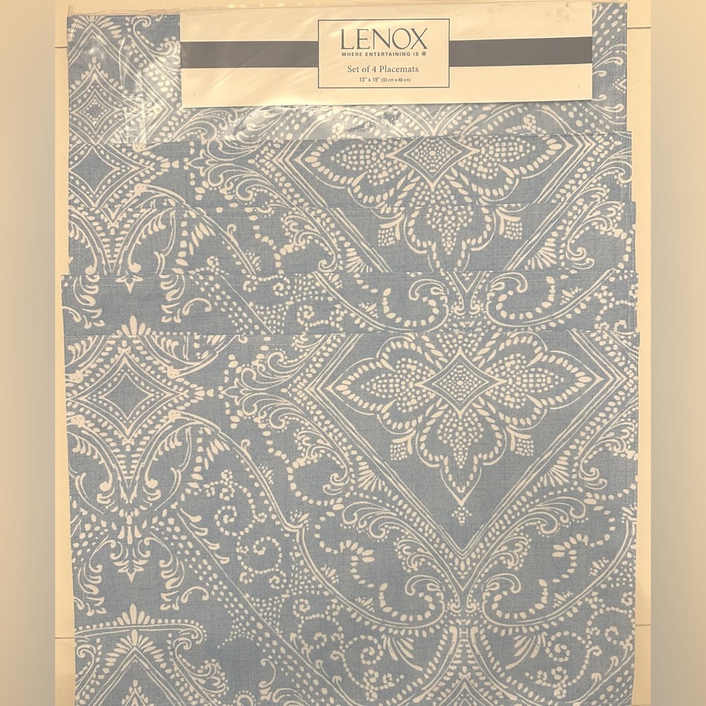 Lenox Placemats (8)